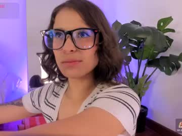 aleexa cute