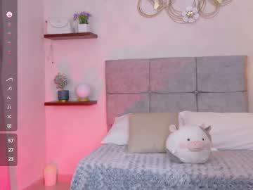 ari lovely18