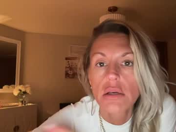 hotmommy cums