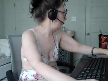 izzynoela