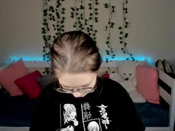 shy elina01